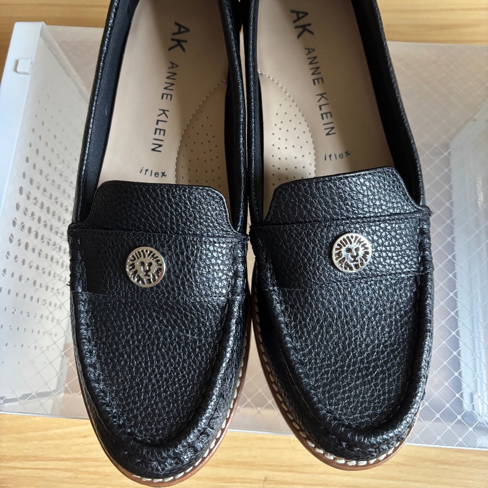 Anne Klein Loafer